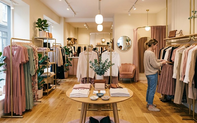 Dicas para comprar vintage em brechós